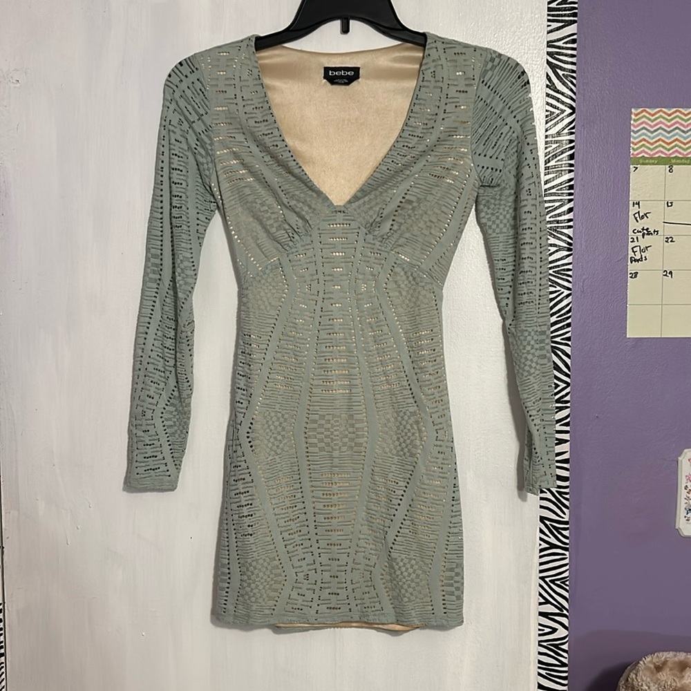 Green long sleeve bodycon dress